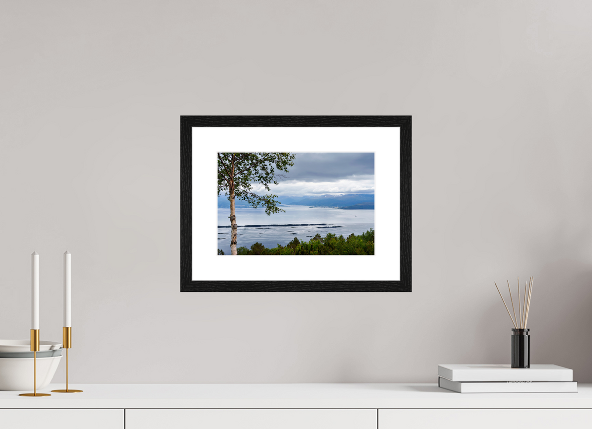 12 x 8″, Glossy Print (Framed) Norway6