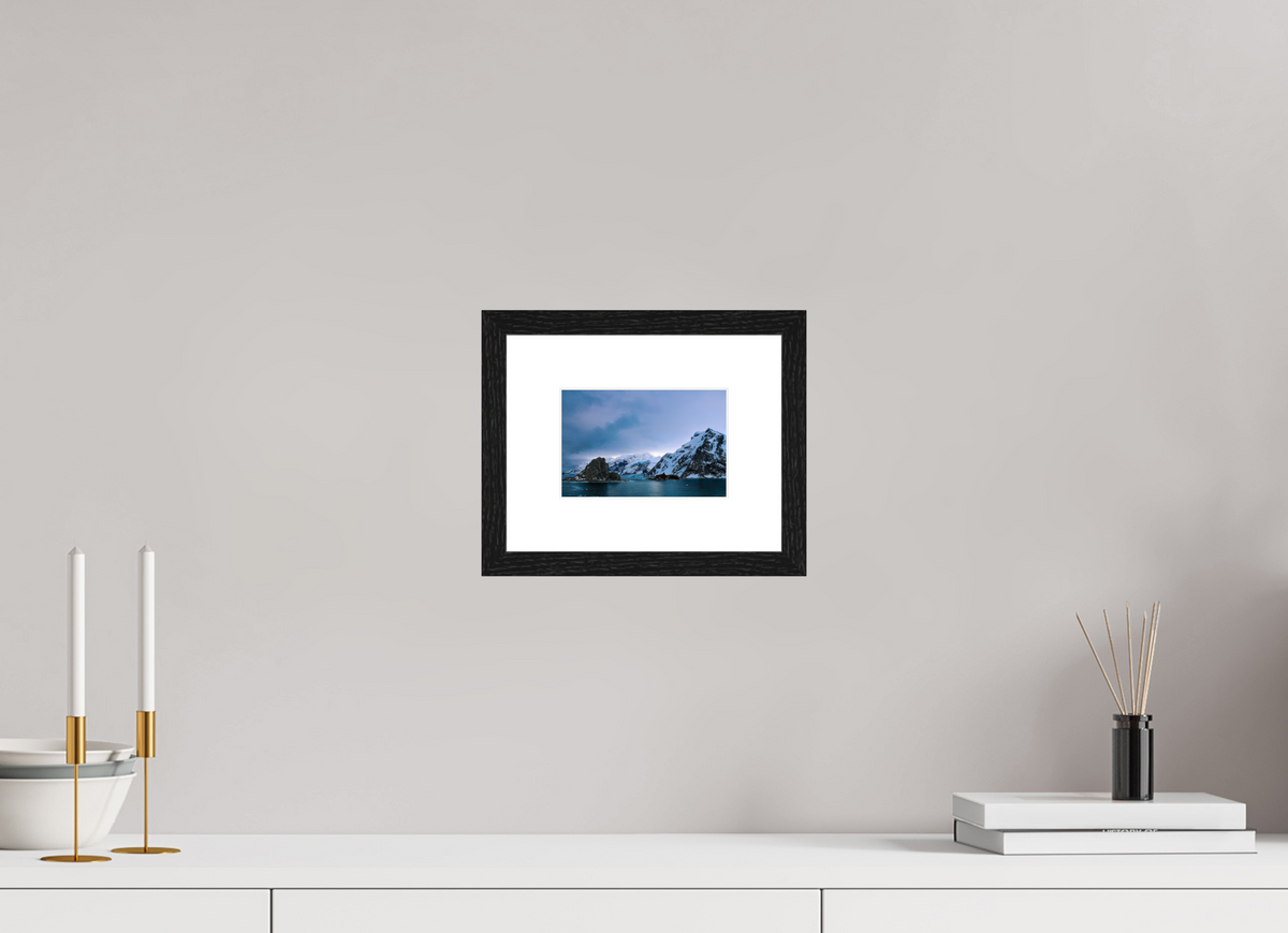 6 x 4″, Glossy Print (Framed) A9