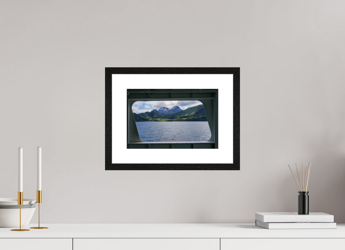 12 x 8″, Glossy Print (Framed) Norway3